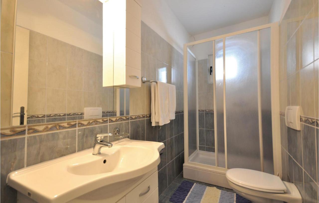 Lovely Apartment In Makarska With Kitchen Экстерьер фото